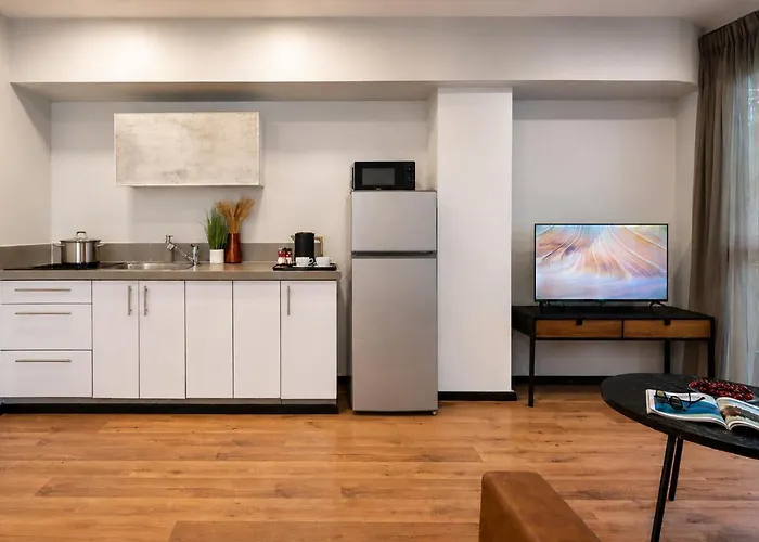 Sea Land Suites - By Echo Hotels